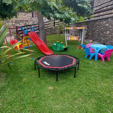 Dimitris - 4 *